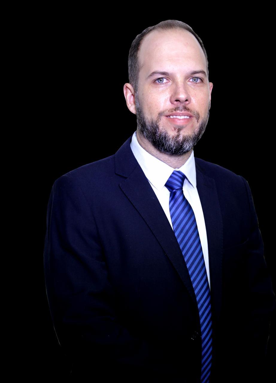Dr. César Augusto Luiz Leonardo
